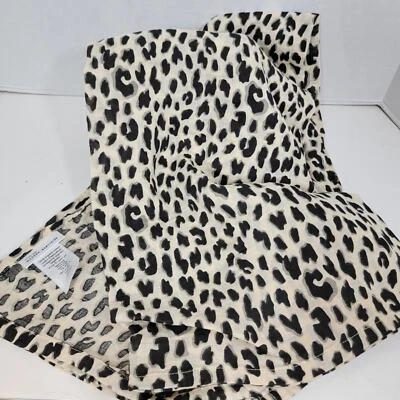 Envoltura musulmana bebé leopardo Pottery Barn algodón orgánico 47x47 Foto 1 de 4