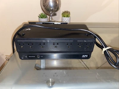 Источник питания резервный аккумулятор APC BE600M1 600 ВА 120 В - Изображение 1 из 4