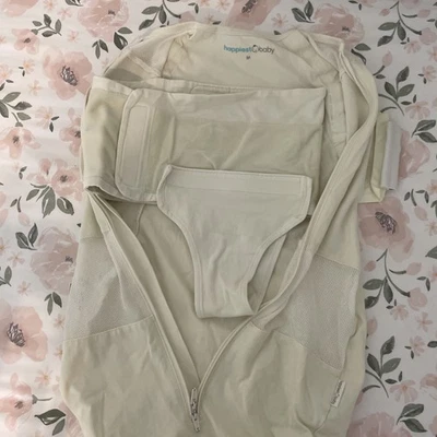 HAPPIEST BABY SNOO Sleep Sack Swaddle Size Medium (12-18 lbs) ivory white  - Image 1 of 2