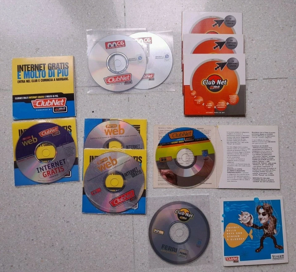 Lotto 12 CD-ROM Club Net powered by TIN.IT vintage INTERNET nuovi mai utilizzati - Immagine 1 di 1
