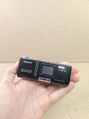 Câmera Digital Sony DSC U50 Cybershot 2MP Preta Apenas Para Peças/Reparo Leia - Imagem 1 de 4