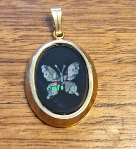 Gold Opal Mosaik Inlay Schmetterling schwarzer Hintergrund Anhänger kostenlose Kette - Bild 1 von 2