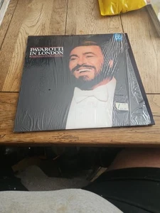 Pavarotti in London Laserdisc  - Picture 1 of 4