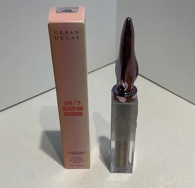 Sombra de ojos líquida brillante esmaltada URBAN DECAY 24/7 (CUCHARA PLATEADA) *nueva* Foto 1 de 4