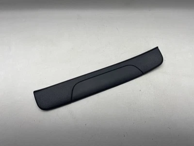 Toyota Camry 2018-2026 umbral de puerta trasera izquierda placa de desgaste panel de moldura fabricante de equipos originales 6791606120 Foto 1 de 4