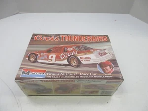 Monograma Coors Thunderbird Modelo Vintage Kit Escala 1/24 Precintado - Imagen 1 de 4