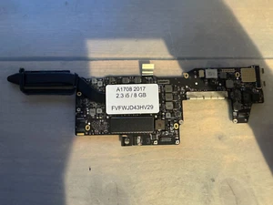 A1708 Logic Board Macbook Pro 13" Mid-2017 2.3 i5 | Iris 640 | 8 GB (820-00840) - Imagen 1 de 2