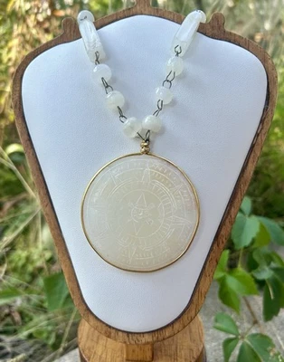 Collar colgante de luna de selenita cristal joyería curativa noreste suroeste  Foto 1 de 4