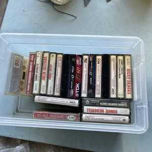 cassette tapes lot - Picture 1 of 3
