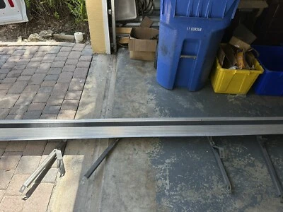 estribo aluminio Ford Transit 350 2017 114,5 pulgadas Foto 1 de 4