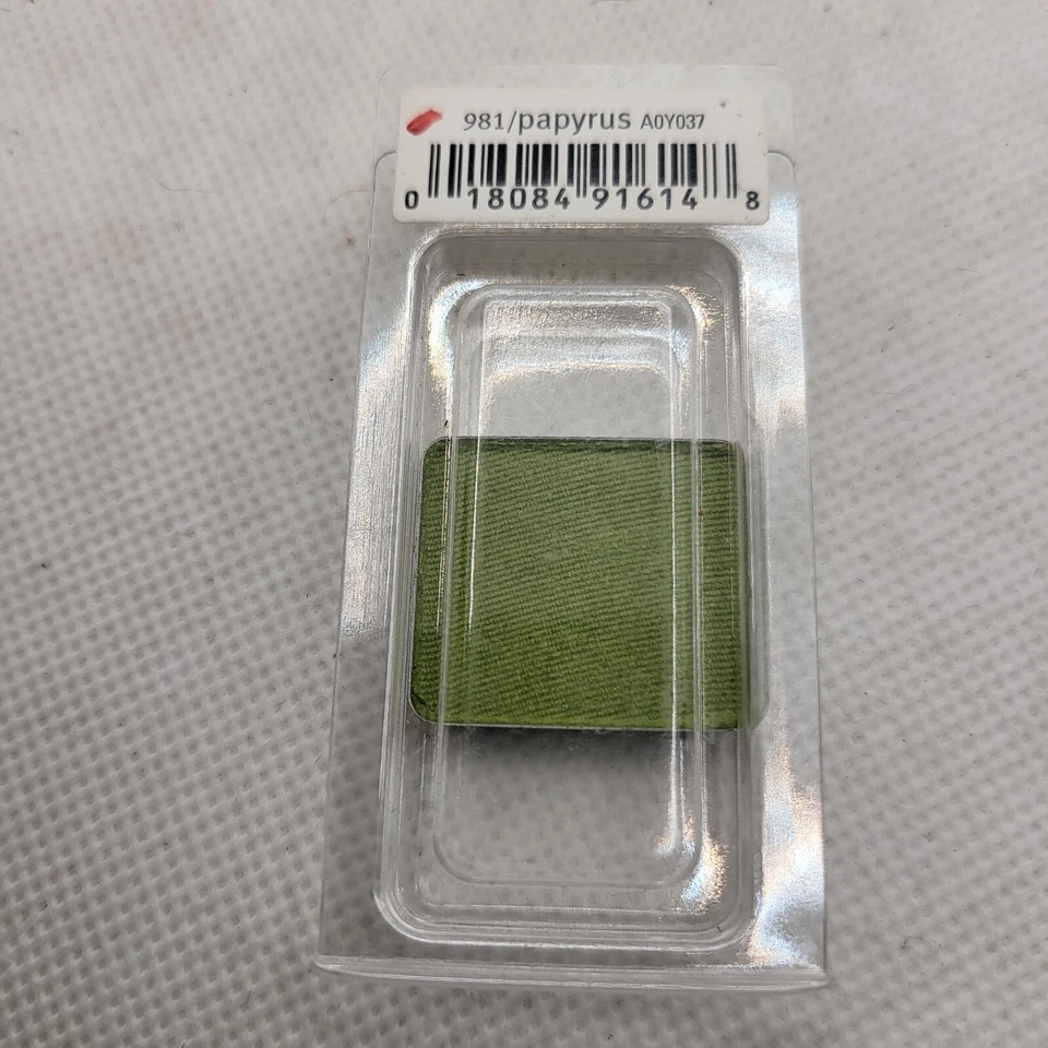 AVEDA eye color shadow PAPYRUS 981 light green shimmer - Image 1 of 1