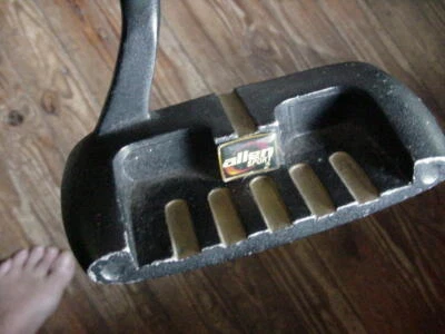 Men right handed graphite shaft face balanced Alien Sport Tutch Mallet putter - Image 1 of 4