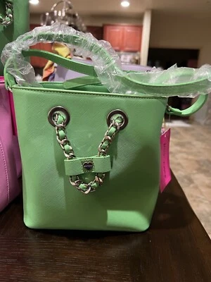 Nuevo Cartera Bandolera Betsy Johnson Cuero Sintético Cubo Verde Foto 1 de 4
