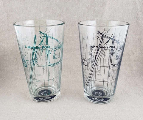 2 Seattle Mariners MLB T-Mobile Park Map 16 oz Pint Beer Glasses Cover