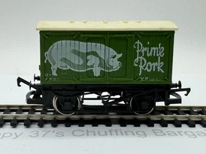 B3692 grüner Prime Schweinegüterwagen Spur O Spiel getragen gebrauchter Zustand - Bild 1 von 2