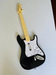 Rock Band Guitar Wireless Fender Stratocaster For Wii - NO DONGLE Tested/Working - Picture 1 of 7