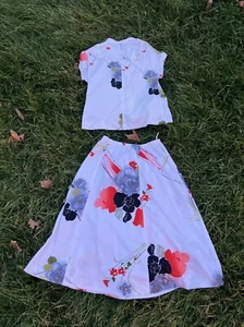 2 Piece Outfit Women’s Size 10 Top Skirt Secretary Floral White Polyester Cling - Picture 1 of 15