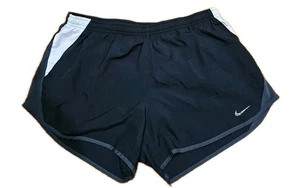 Pantaloncini da corsa Nike donna Dri-Fit taglia M tempo medio foderati neri - Foto 1 di 11