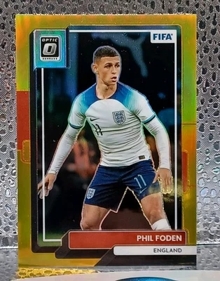 Phil Foden - 2022-23 Panini Donruss Soccer - Gold Prizm /10 - England & Man City - Image 1 of 2