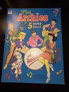 EXTREMELY RARE VINTAGE UNCUT 1969 THE ARCHIES 5 PAPER DOLLS BOOK UNUSED NEW - Picture 1 of 7