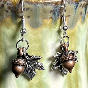 Silver Tone French Hook Maple Leaf Acorn Dangle Earrings. Autumn. Fall. S602 - Picture 1 of 3