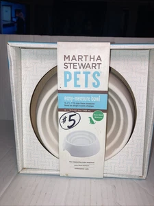Martha Stewart Pets Dog Food Bowl Non-Slip Easy Measuring NIB - Picture 1 of 7