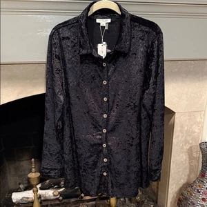 Simply Noelle Navy Velvet Top Size L/XL or 12/14 - Picture 1 of 7