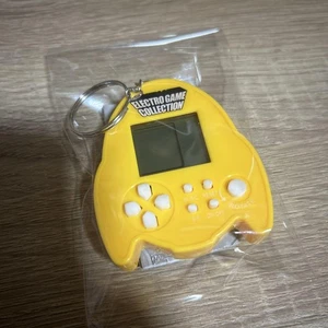 Electro Game Collection Game Console Keychain - Picture 1 of 3