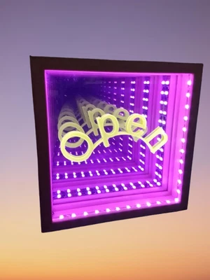 LOOPLIGHT Insegna luminosa specchio infinito. Made in Italy. - Immagine 1 di 3