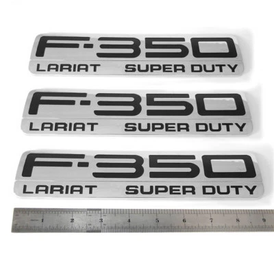 Paquete de 3 emblemas laterales Lariat Super Duty OEM F350 para F-350 5C3Z-16720-NA Foto 1 de 4