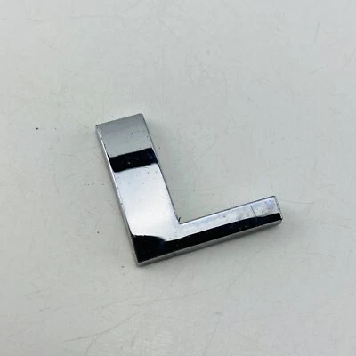 Chevrolet Equinox LT 2010-2012 emblema logotipo letras insignia cromo trasero OEM E19L Foto 1 de 4