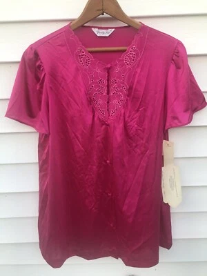Blusa Pijama Lencería Vanity Fair Nueva Con Etiquetas De Colección Mediana Magenta Nueva Con Etiquetas Foto 1 de 4