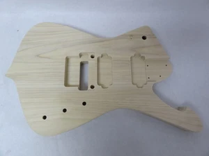 Cuerpo de Guitarra UV Universe Jem RG inacabado - Hombre de Hielo - 7 cuerdas - Se adapta a los cuellos RG - Imagen 1 de 2