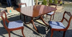 Duncan Phyfe Table and 4 Solid Mahogany Hand Carved Chairs - Picture 1 of 9