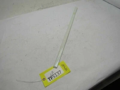 Moldura exterior puerta M35 2006 2007 lado del conductor parte trasera cubierta exterior moldura OEM Foto 1 de 4