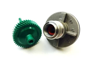 700R4 Transmission Speedometer Gear Housing & 42 Tooth Driven Gear - Picture 1 of 2