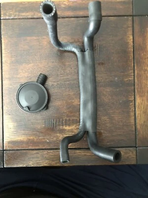 Válvula de ventilación del cárter del motor Vaico para 318ti, 318i, Z3, 318is V20-1920 Foto 1 de 4