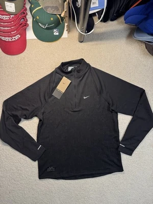 Nike Pinnacle Running Division Water Repellent Black Top Men's Medium FZ1121-010 - Image 1 of 4