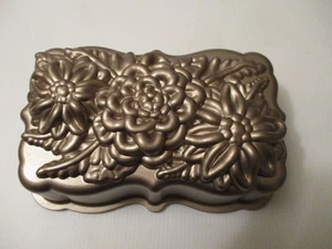 Nordic Ware Bronze Tone 6 Cup Capacity Wildflower Loaf Pan Ex Condition - Picture 1 of 4