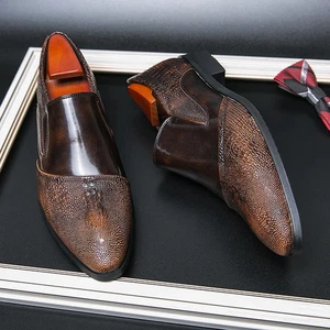  Scarpe eleganti da uomo traspiranti in pelle modello coccodrillo cucite a mano  - Foto 1 di 27