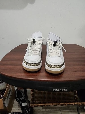 Nike Air Jordan Spizike Low BG 'Metallic Gold' Youth Shoes HJ9022-100 Sz 4.5Y - Image 1 of 4