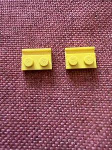 LEGO 32028 Plate, Modified 1 x 2 with Door Rail Yellow - 2 Pcs - Picture 1 of 4