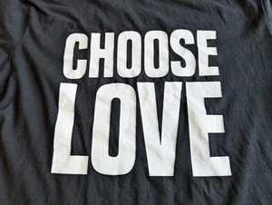 Mens Choose Love Large Black & White T-Shirt - Picture 1 of 10