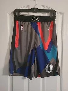 Pantalones Cortos Nike Brooklyn Nets 2023/24 Edición City Hombres Talla Mediana Swingman DX8694-010 - Imagen 1 de 10