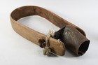 Q25O01- Altes Eisen Kuhgeläut mit gebogenem Holzjoch