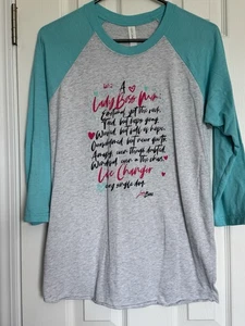 Camisa Ladyboss SWAG “Ladyboss Mom” Gris/Azul Siguiente Nivel Media Manga Talla Pequeña - Imagen 1 de 4