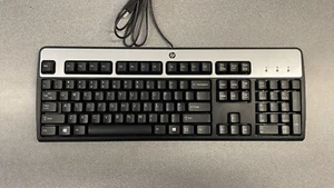 Genuine HP KU-0316 Black/Silver USB Wired 104-Key Layout (L1) Used/Works - Picture 1 of 3
