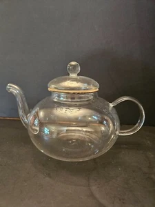 ELEGANTE JENAER MUNDGEBLASENE GLAS TEEKANNE MIT DECKEL - Bild 1 von 6