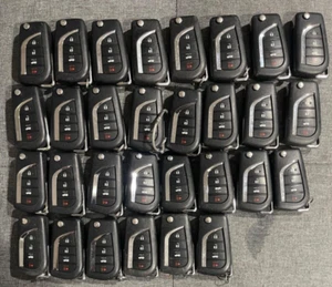 Toyota Smart Keyfobs 4B Lot of 30 OEM - Picture 1 of 2