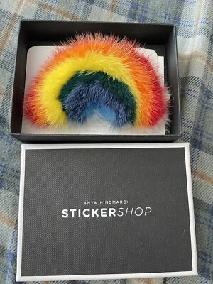 Anya Hindmarch Arco Iris 🌈 Bolso Teléfono Dije Visón Pegatina Foto 1 de 4